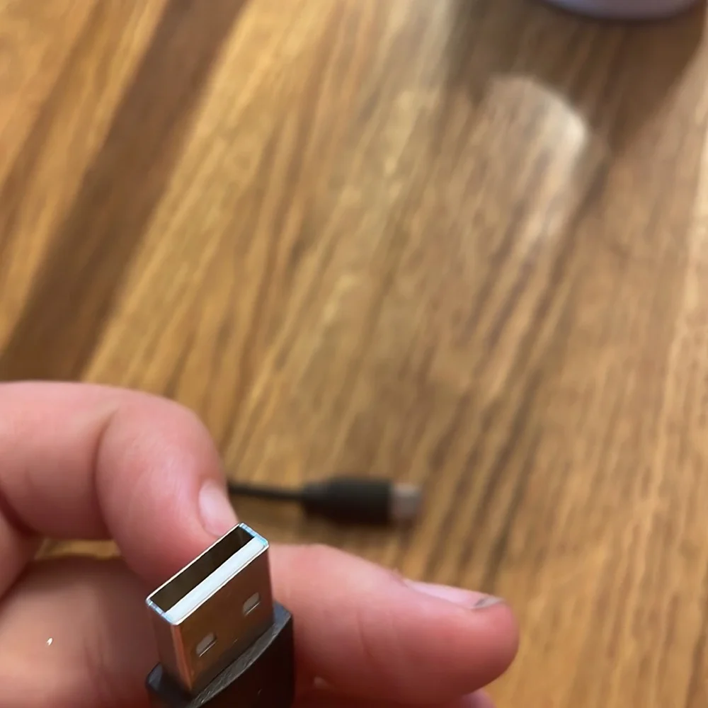 Color changing, rechargeable ring light